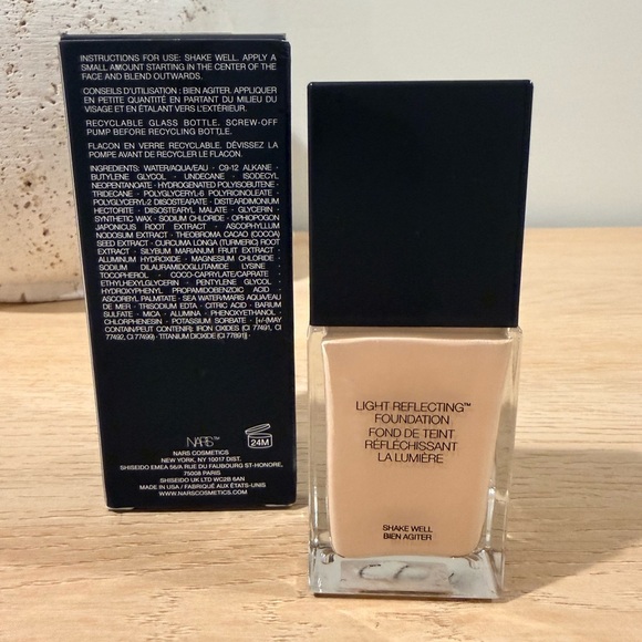 NARS Light Reflecting Foundation Light 1.5 Yulong | New in Box - Picture 2 of 3